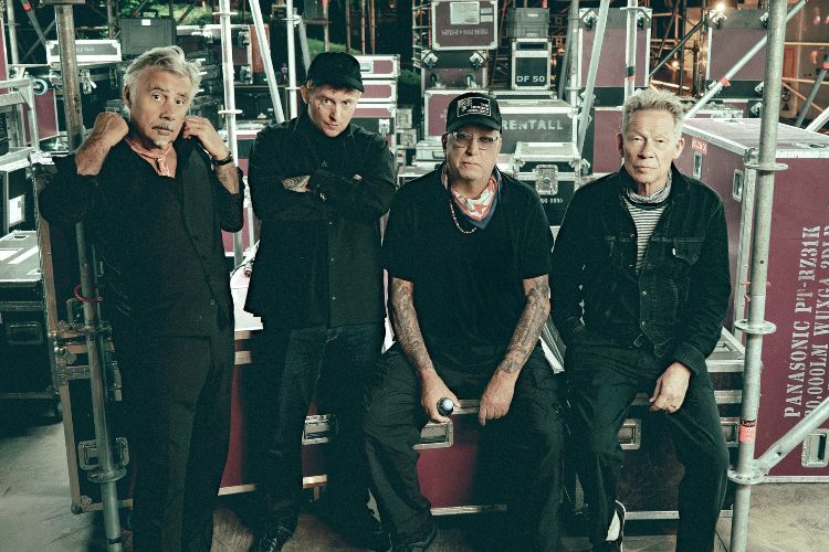 Sex Pistols feat Frank Carter